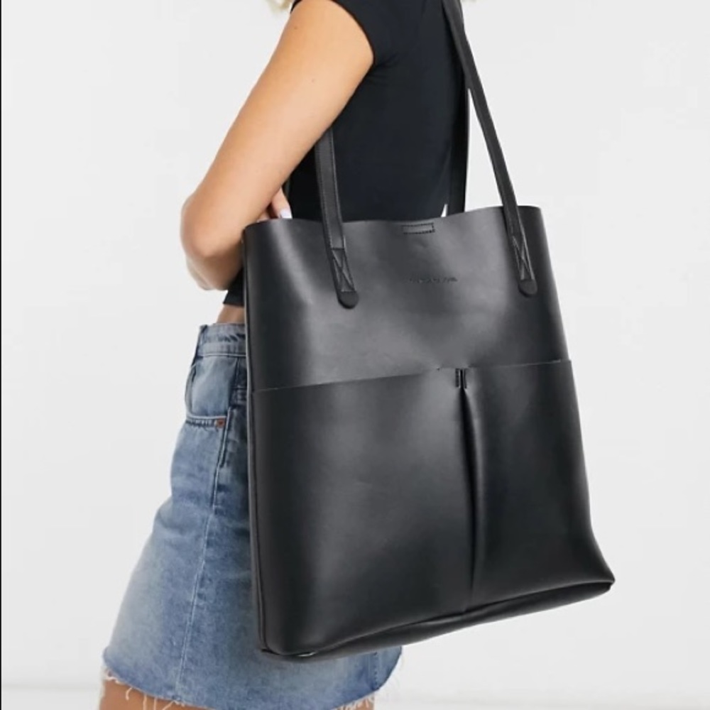 NWOT Claudia Canova vegan leather tote bag